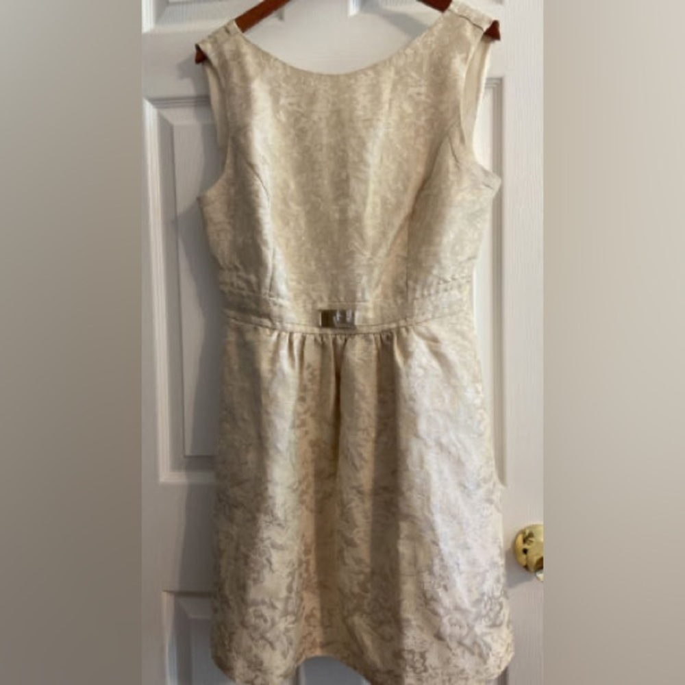 >>fun + funky closet clean out y’all! 🪩dresses, tops, and bottoms s, m, and l